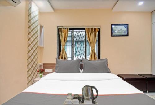 Guest house Dharmatala Kolkata
